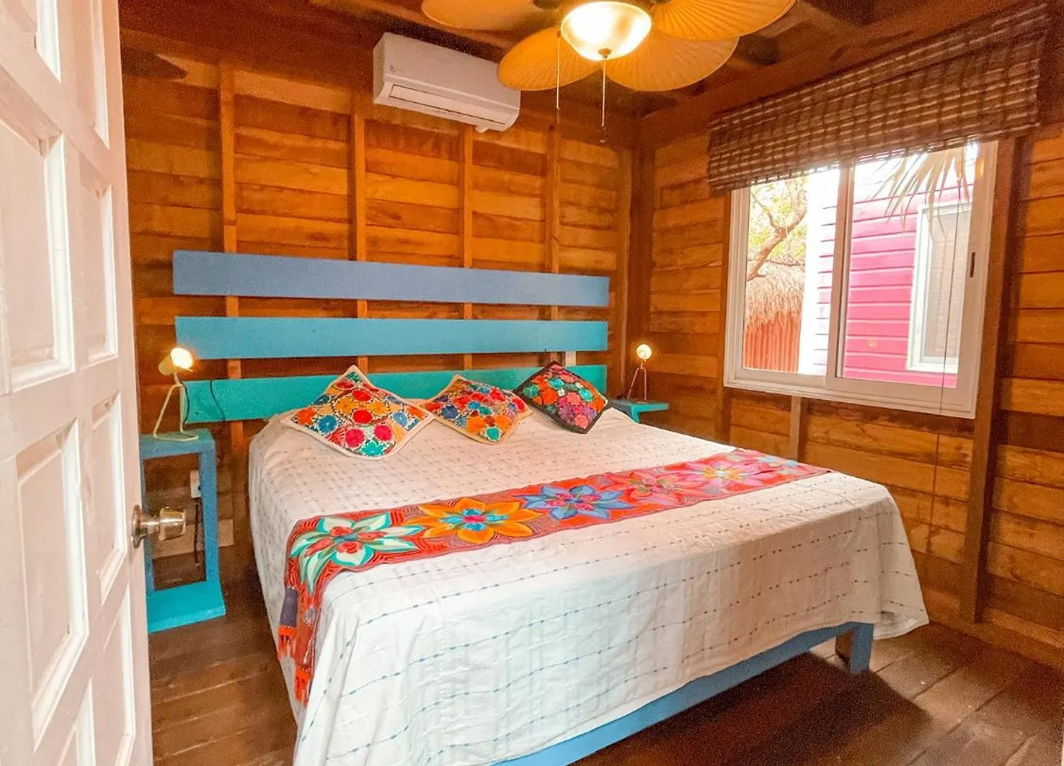 Bed and Breakfast Whyknot Holbox  Isla Holbox